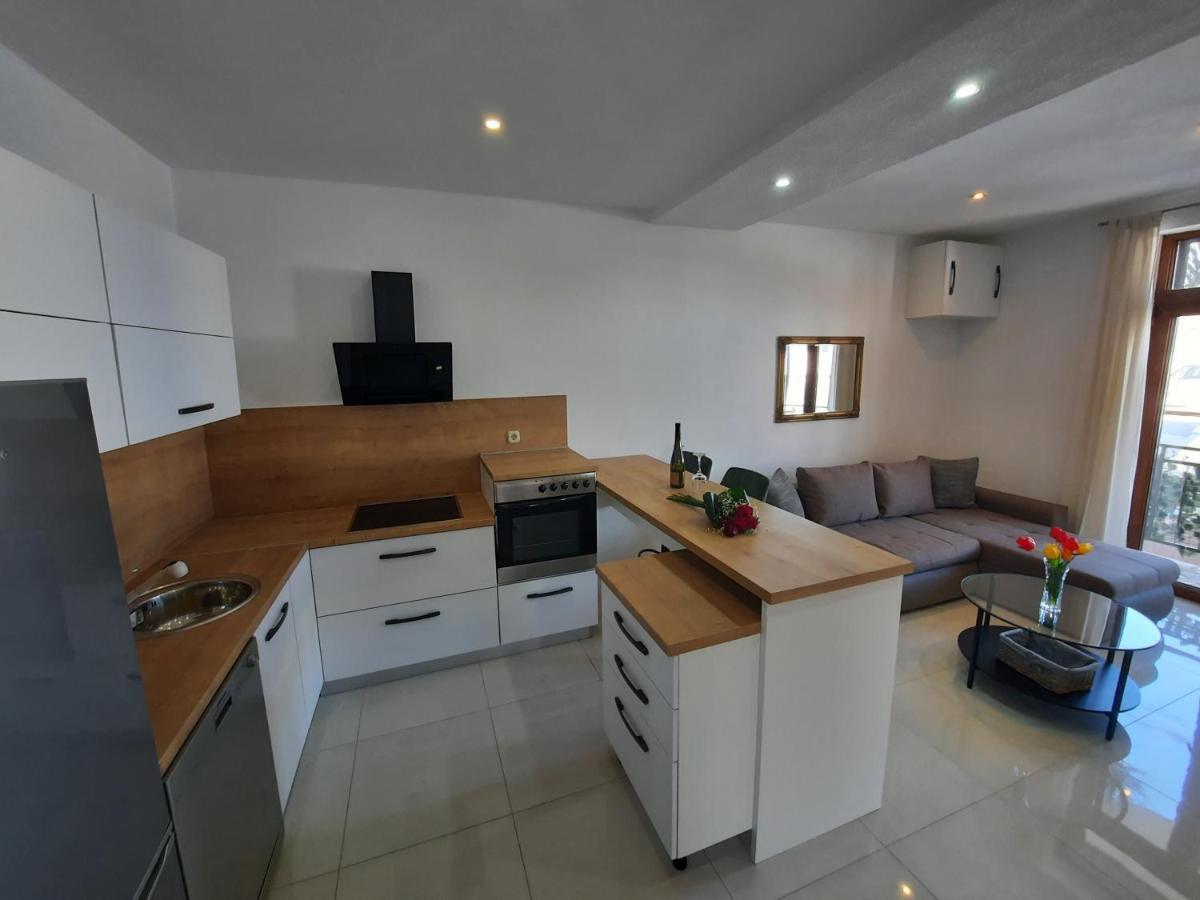 Apartments Bagaric Трогир Екстериор снимка