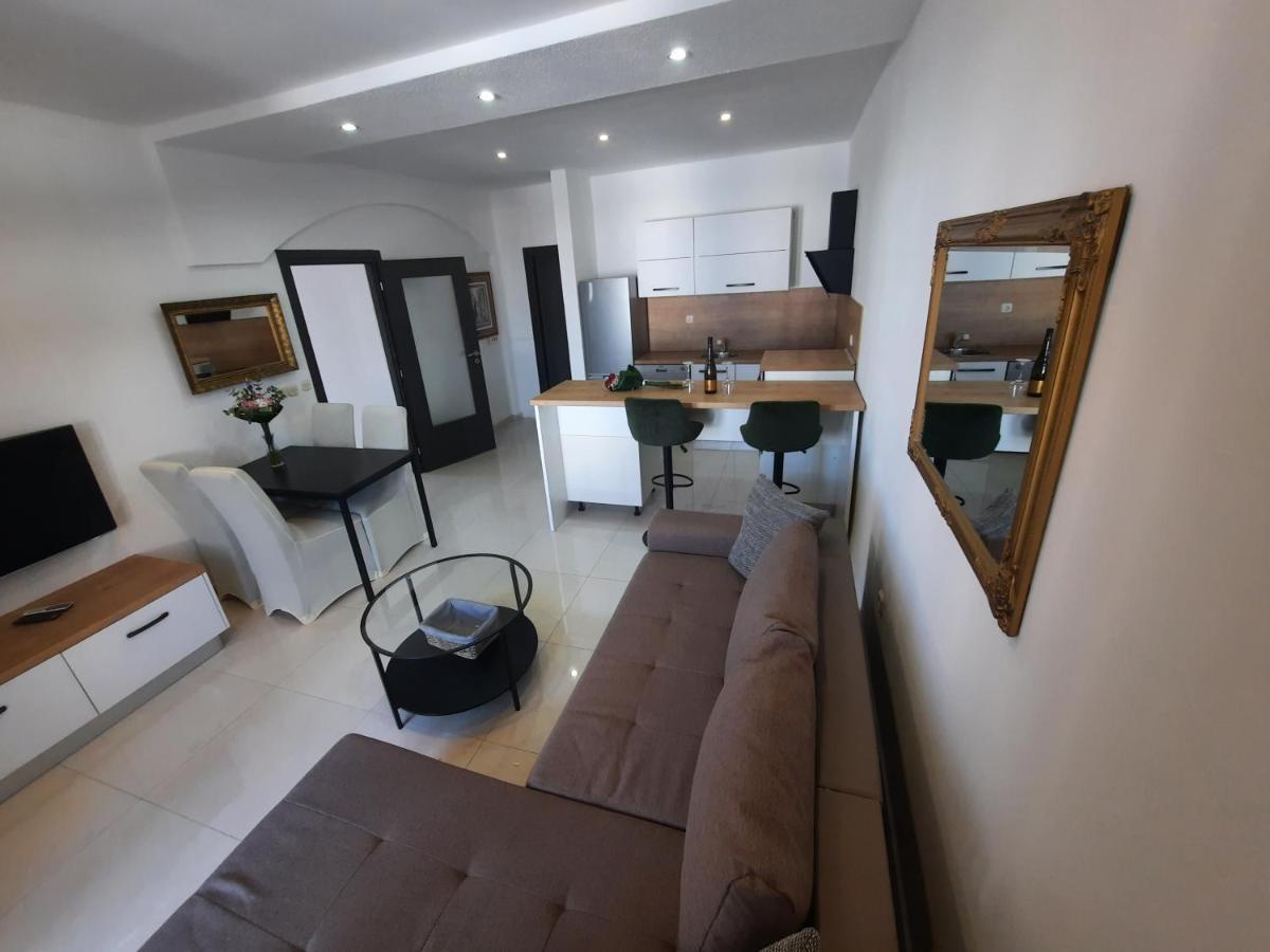 Apartments Bagaric Трогир Екстериор снимка