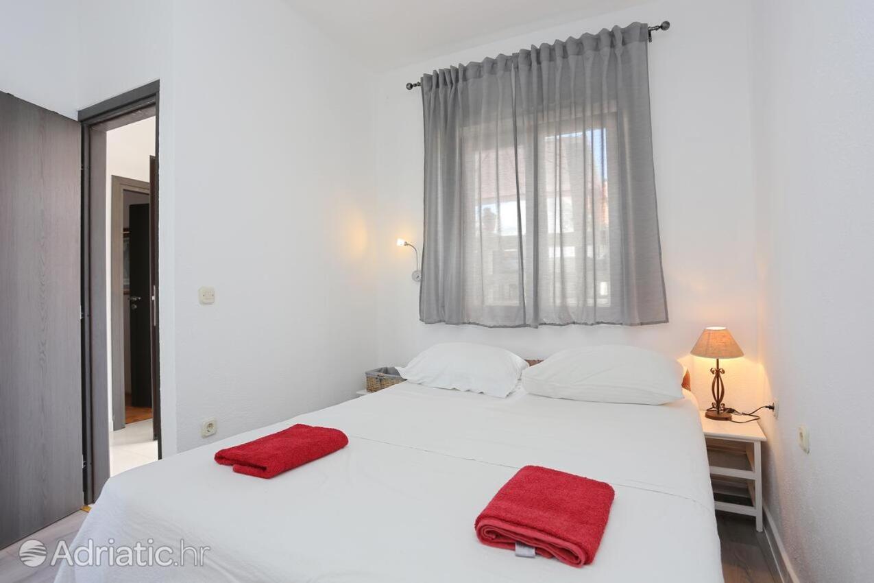 Apartments Bagaric Трогир Екстериор снимка