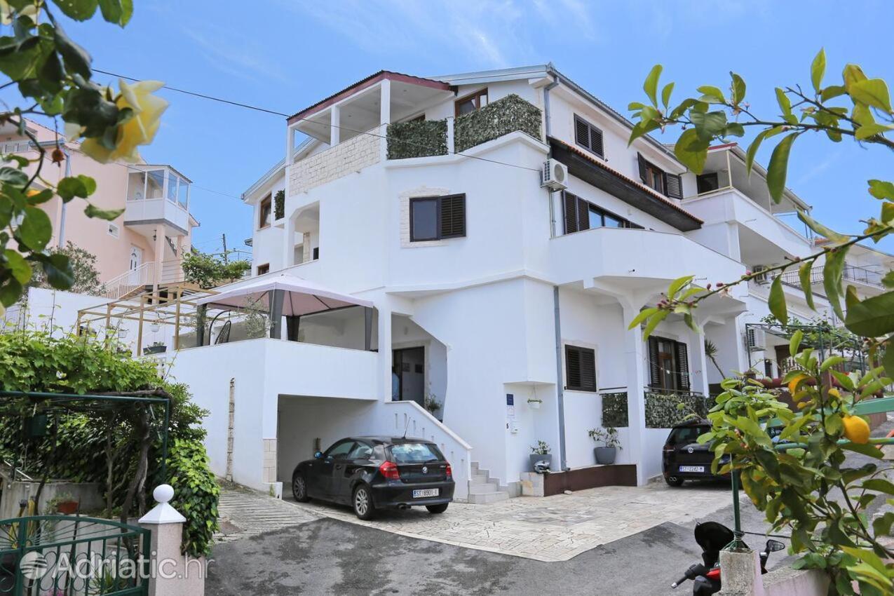 Apartments Bagaric Трогир Екстериор снимка
