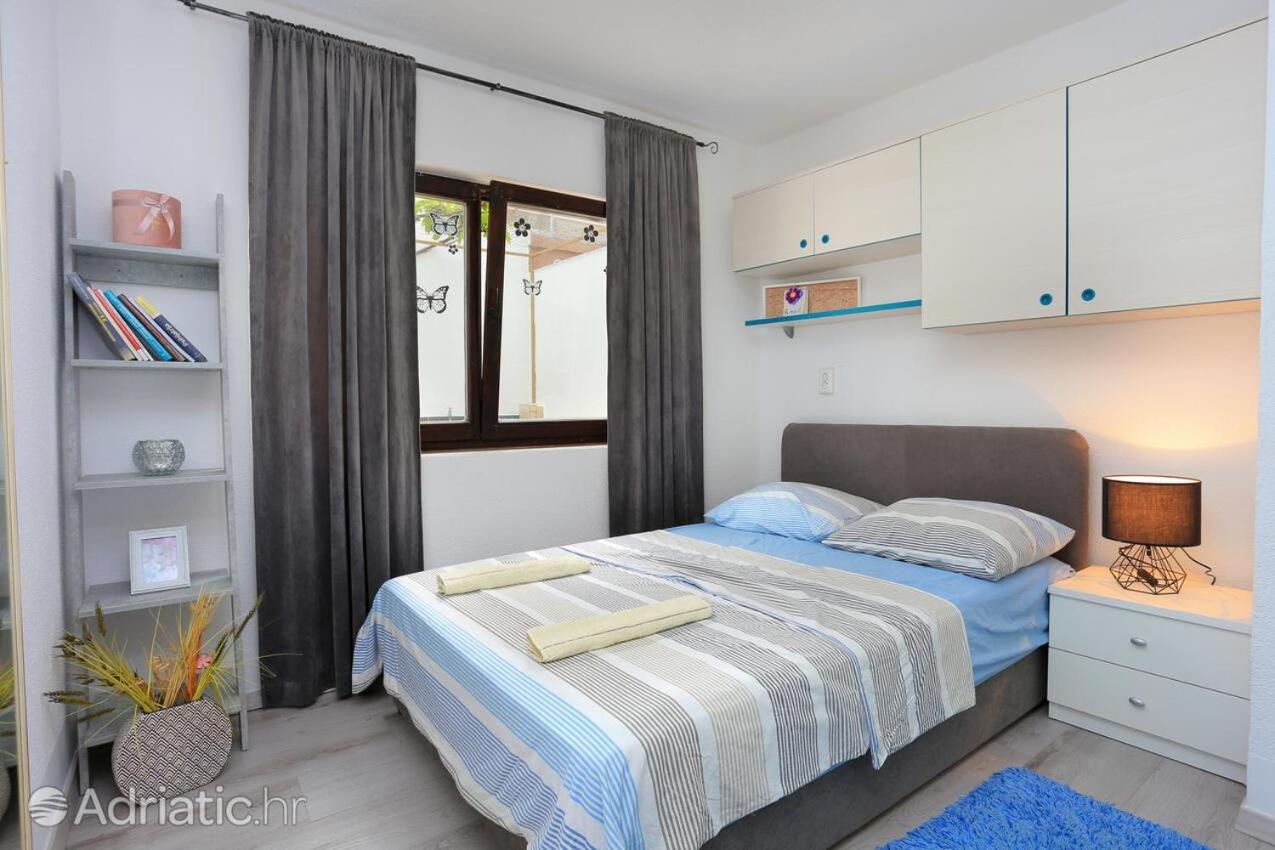 Apartments Bagaric Трогир Екстериор снимка