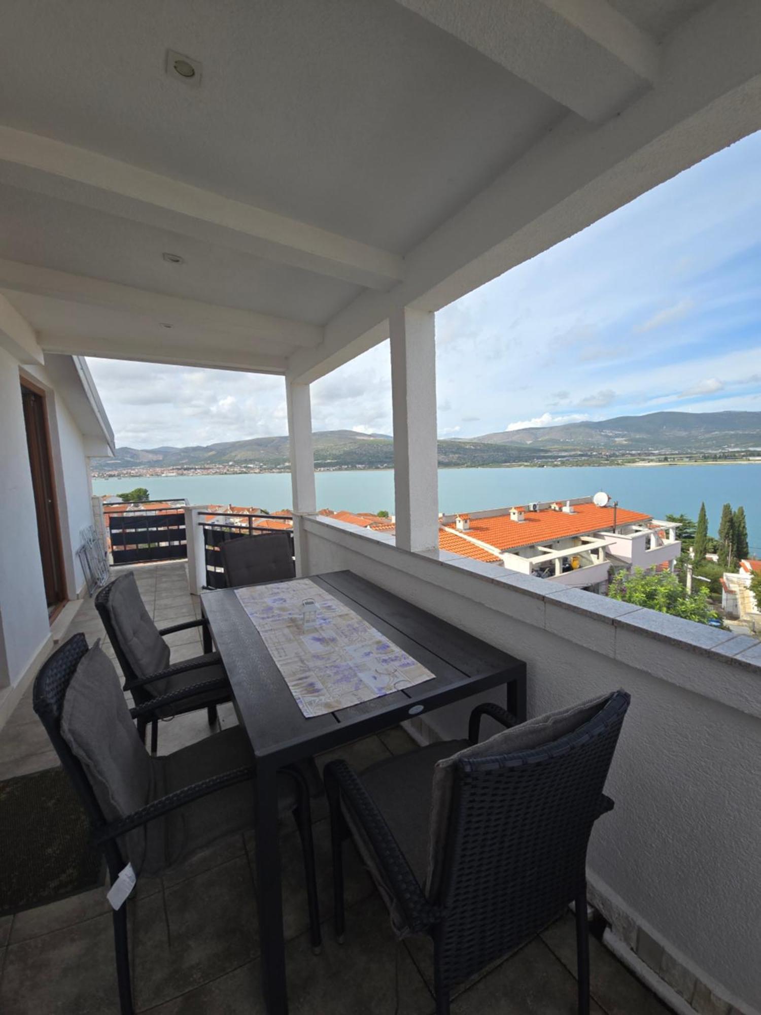 Apartments Bagaric Трогир Екстериор снимка